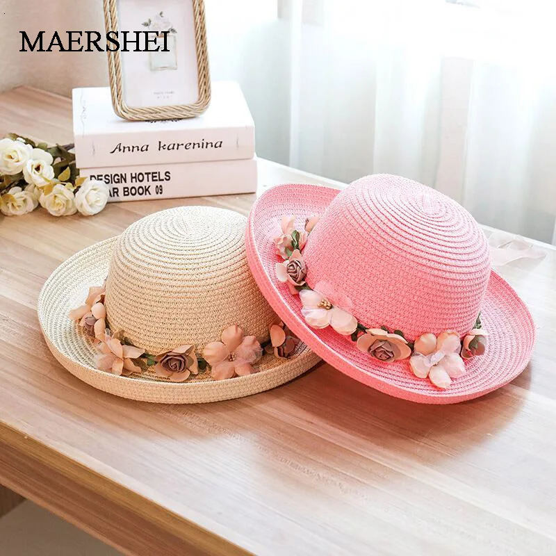 MAERSHEI Summer Straw Hat Handmade Flower Womens Garland Sunbonnet Bucket Hat Roll-up Hem Beach Cap Sun Hat For Girls 250218