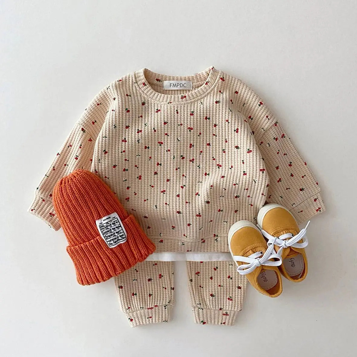 Baby Clothes Girl Autumn born Sets Round Neck Fruit Cherry Print Long Sleeve Pants 2PCS Infant Suit Toddler Children Clothing 250227
