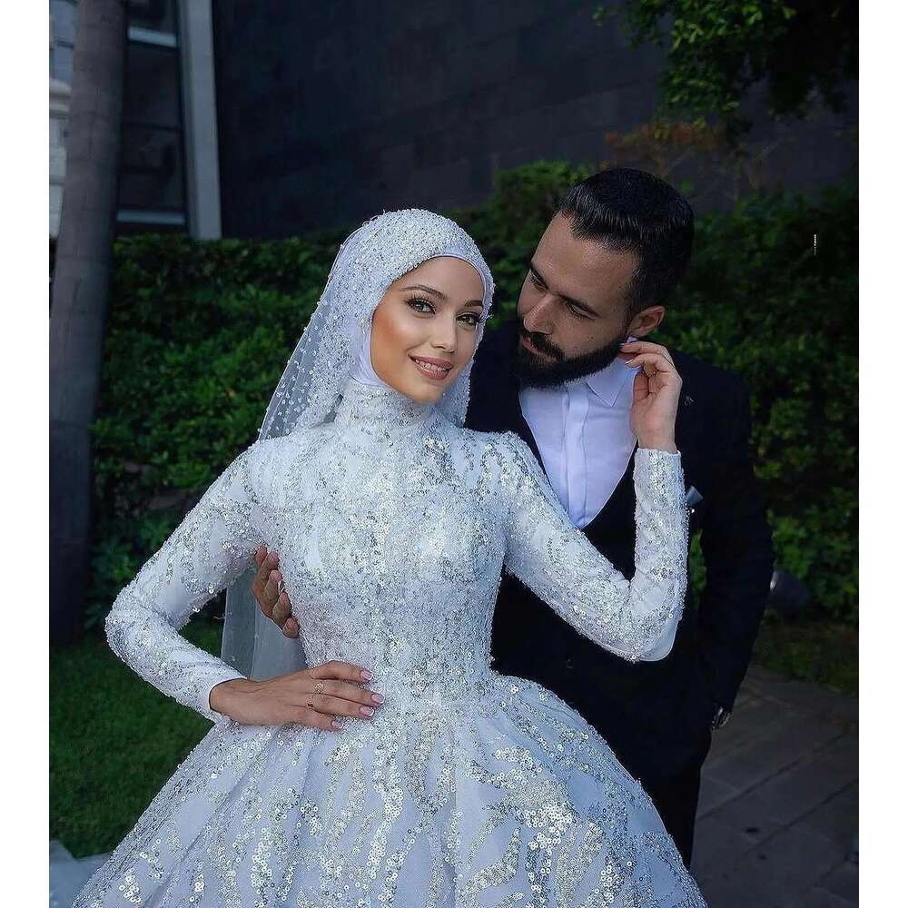 Muslim Wedding High Neck Long Sleeves Appliques Lace Ball Gown Chapel Custom Made Bridal Dresses
