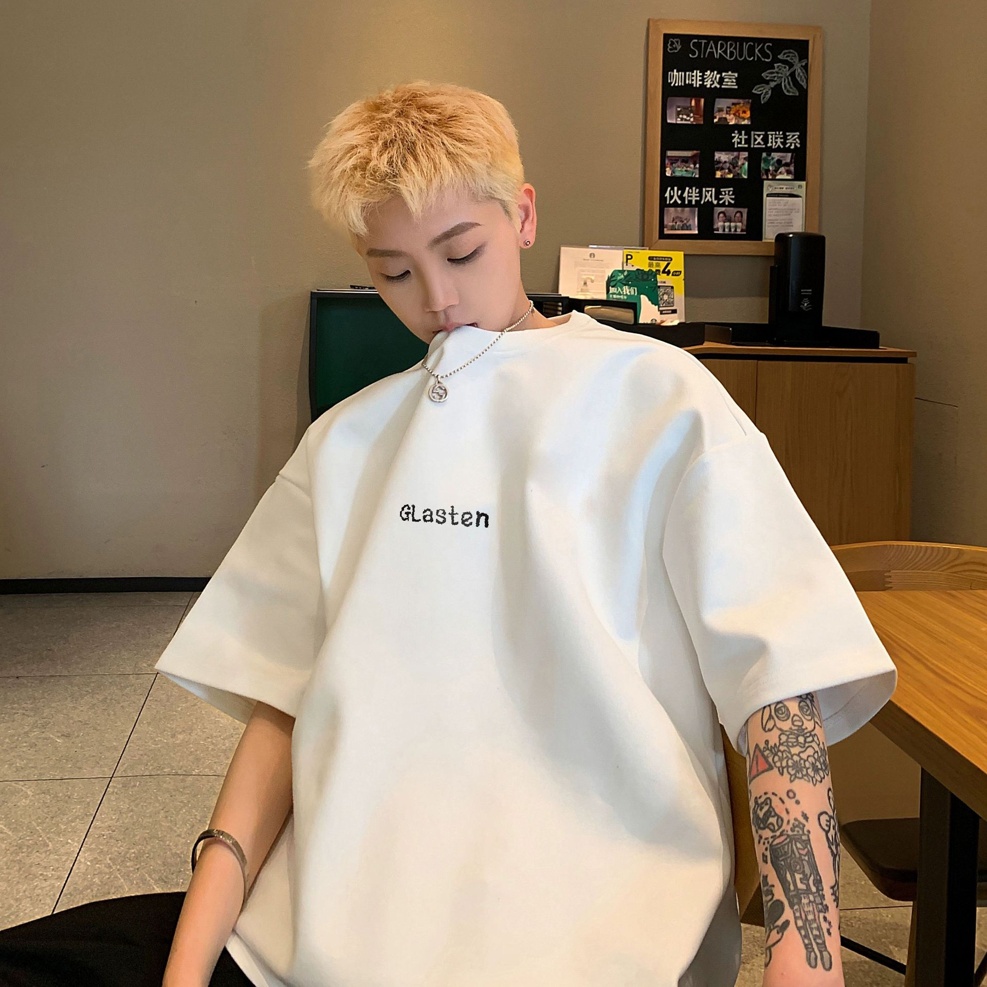 Designer Men's Straight Short Sleeved T-shirt For Summer 2025 Plus Size 1/4 Sleeve Fashion Brand Half Sleeve