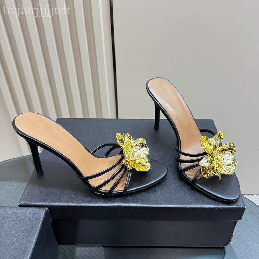 Elegant Ladies stiletto Slippers mule Fashionable gold flower embellishment Sharp toes sandals luxurious designer high-heeled Slippers Sizes 35-43 wit