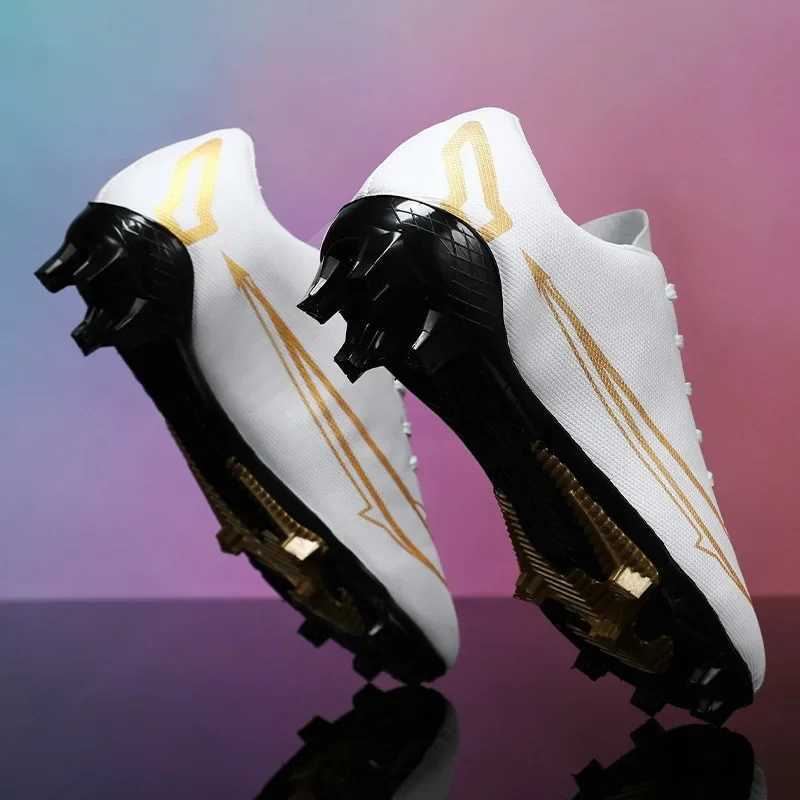 New Men Soccer Shoes Long Spikes Outdoor Football Boots Adt hot Kids Sport Footwear Sneakers Non Slip Training Unisex Z250224