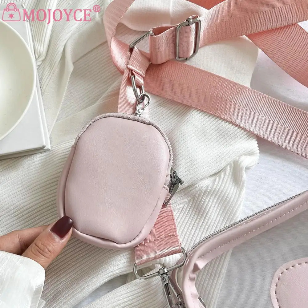Transparent PVC Female Tote Bag Fashion Love Small Clear Phone Bag Casual Waterproof Adjustable Strap Simple for Adult Teenagers 250221