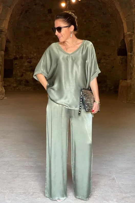 Women 2-piece Set Satin Loose Fitting Suit Short Sleeved T-shirt 2 Pairs Of Pants Summer Conjuntos Para Mujeres 2 Piezas 250320