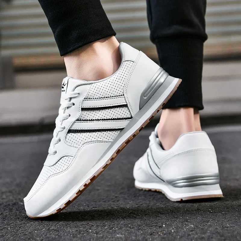 Mens Classical Running Shoes Lightweight Suede Leather Sneakers Mens Comfortable Outdoor Sport Shoes Breathable Flat Jogging Shoes Z250227-1