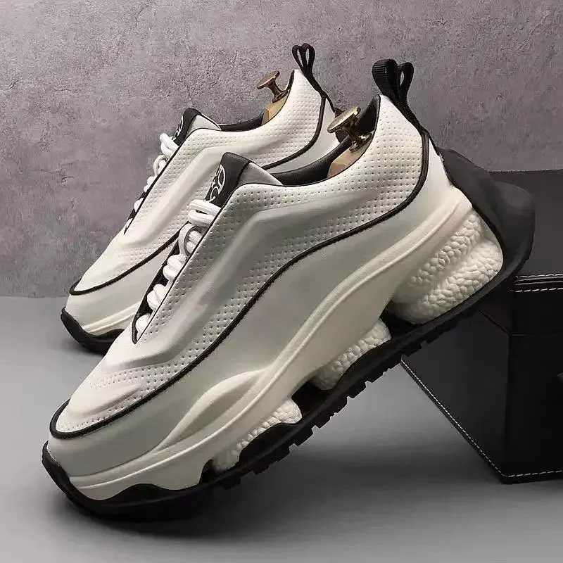 NEW Top Casual Men 2024 New Sneaker Korean Version Fashion Versatile With Small White For Man Platform Running Shoes Tenis Z250224