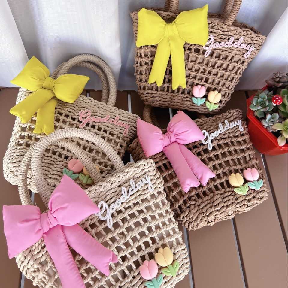 Small fresh flower woven bag for women 2025 new cute girl handbag beach vacation crossbody beach bag