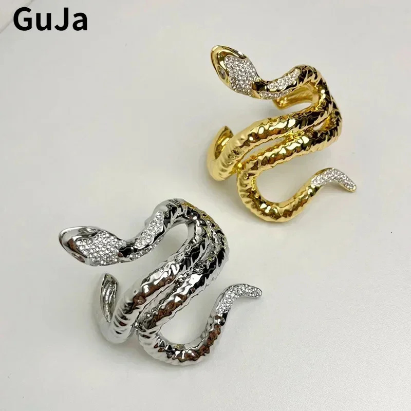 Fashion Jewelry European and American Irregular Snake Bracelets For Women Party Gifts Cool Trend Accessories Selling 250227