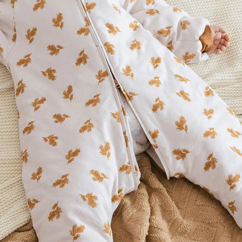 Baby Sleeping Bag Dinosaur Sleep Sack 2.5Tog Winter Warm Kids Play Suits In Room Sleepwear Sleeping Bag For Children 1-4Years 250227