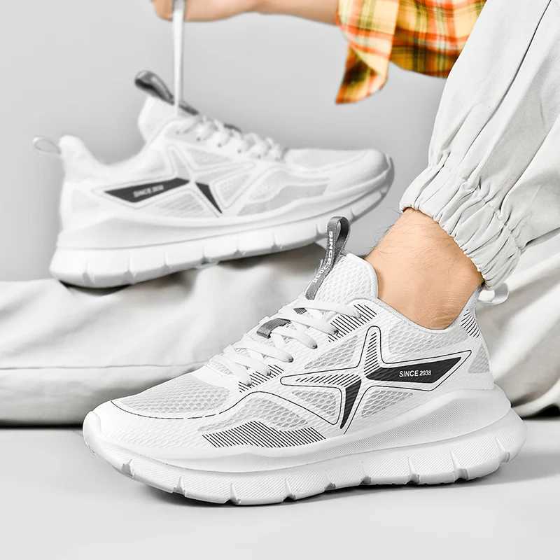 High Quality Couple Sneakers Hot Selling Spring Men Women Soft Anti Slip Outdoor Run Shoes Ultra Light GYM Training Tennis Shoes Z250227