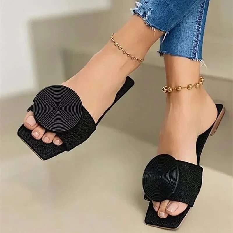 2025 New Women's Summer Flat Shoes Designer Sandals Plus Size Round Buckle Solid Color Flat Shoes Women's Casual Slippers Women's Fashi