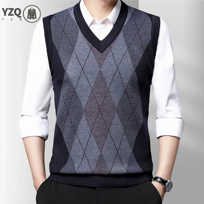 Mens Thickened Casual Sweater Tank Top Autumn and Winter Warm Vest 250225