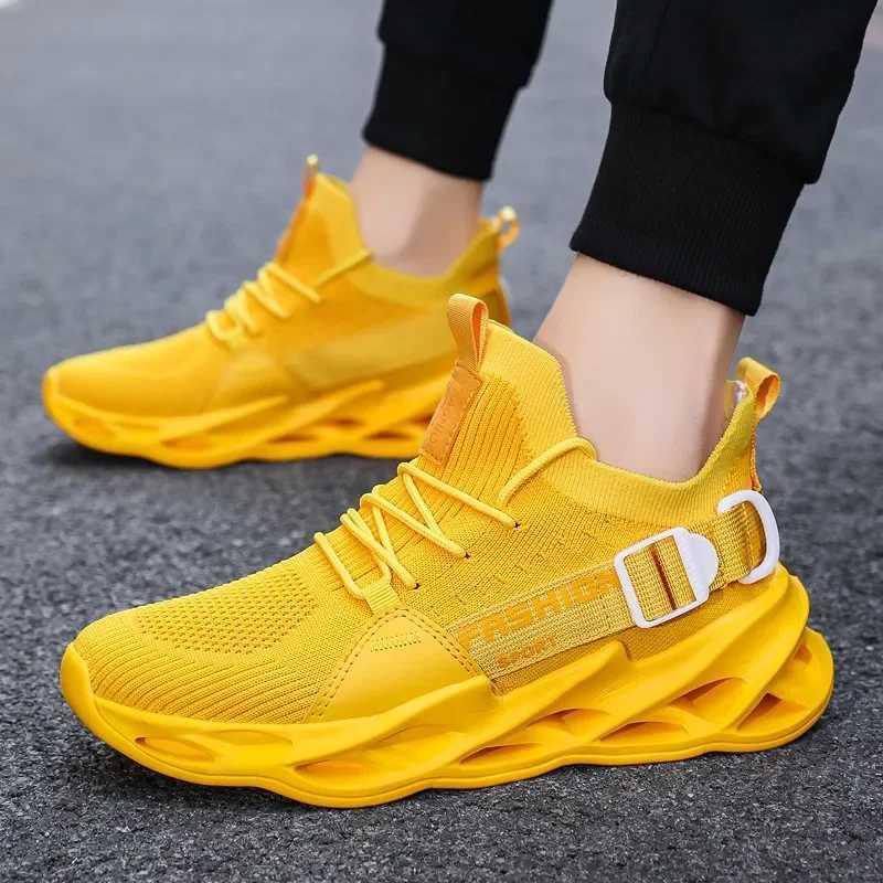 Women and Men Sneakers Breathable Running Shoes Outdoor Sport Fashion Comfortable Casual Couples Gym Mens Shoes Size 36-47 Z250227