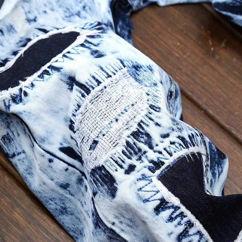 Hip Hop Ripped Motorcycle Jeans Light Blue for Men Trendy Straight-leg Mens Jeans With Embroidered Patches Color Blocking X250227