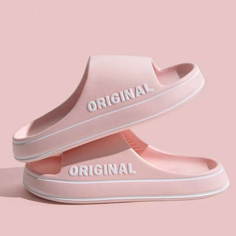 Men's Thick Bottom Summer New Beach Slippers Designer Sandals Bathroom Non Slip Slippers Soft Sandals Simple Fashion Ultra Light Letter Shoes