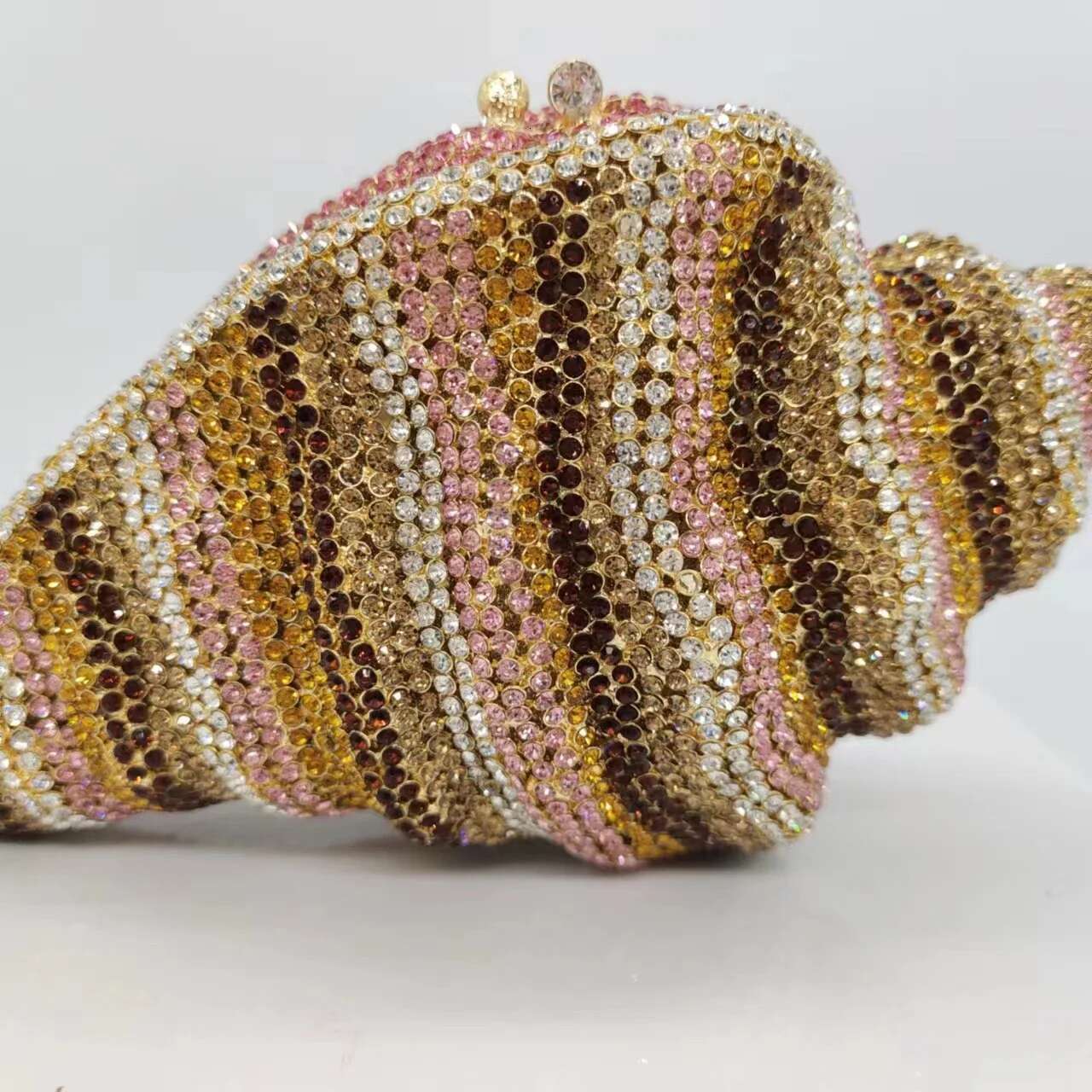 Women 2024 New Conch Stones Clutch Purse Lady Evening Bag Crystal Wedding Phone Purses and Handbags Bridal Party Minaudiere Bags