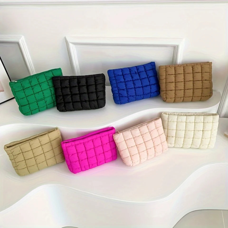 Ship from US Stylish Puffy Quilted Clutch Makeup Bag for Women Durable Spacious Cosmetics Pouch with Zipper Closure Perfect Daily Us 250227FBB