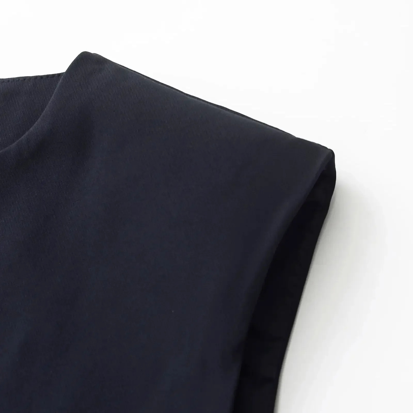 TRAFSHE womens vest ONeck sleeveless ultrathin single chest street jacket 250226