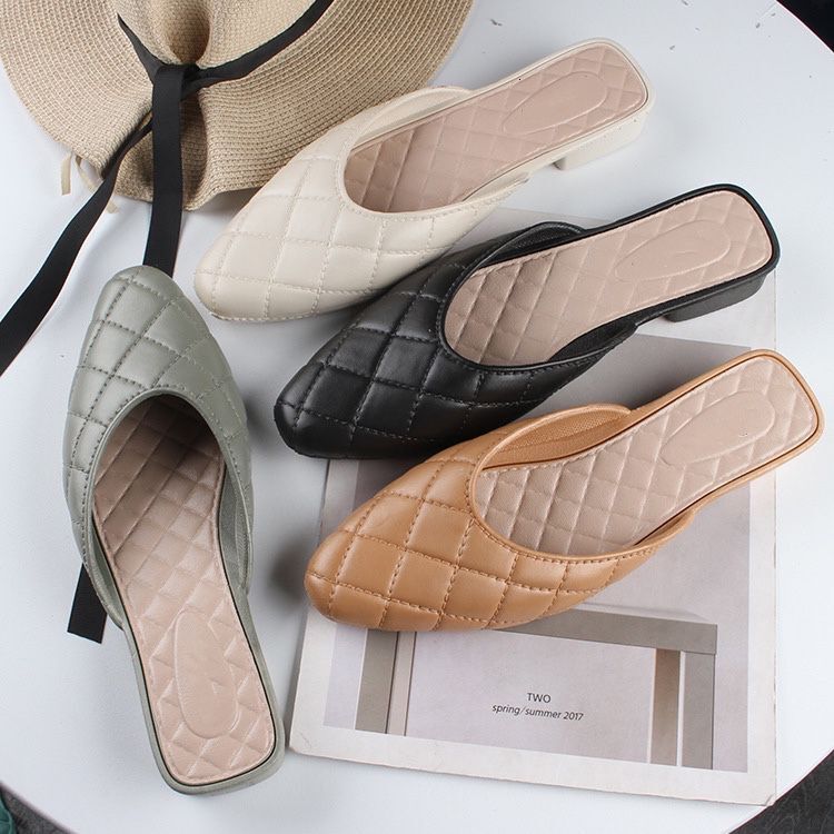 2025 New Women's Casual Slippers Outdoor Beach Black And White Summer Soft Bottom Flip Rainbow Kasut Perempuan Sandals