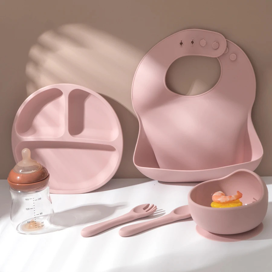 5Pcs Baby Silicone Feeding Set Round Dining Plate Sucker Bowl Dishes For Kids Baby Waterproof Bib Spoon Childrens Tableware 250227