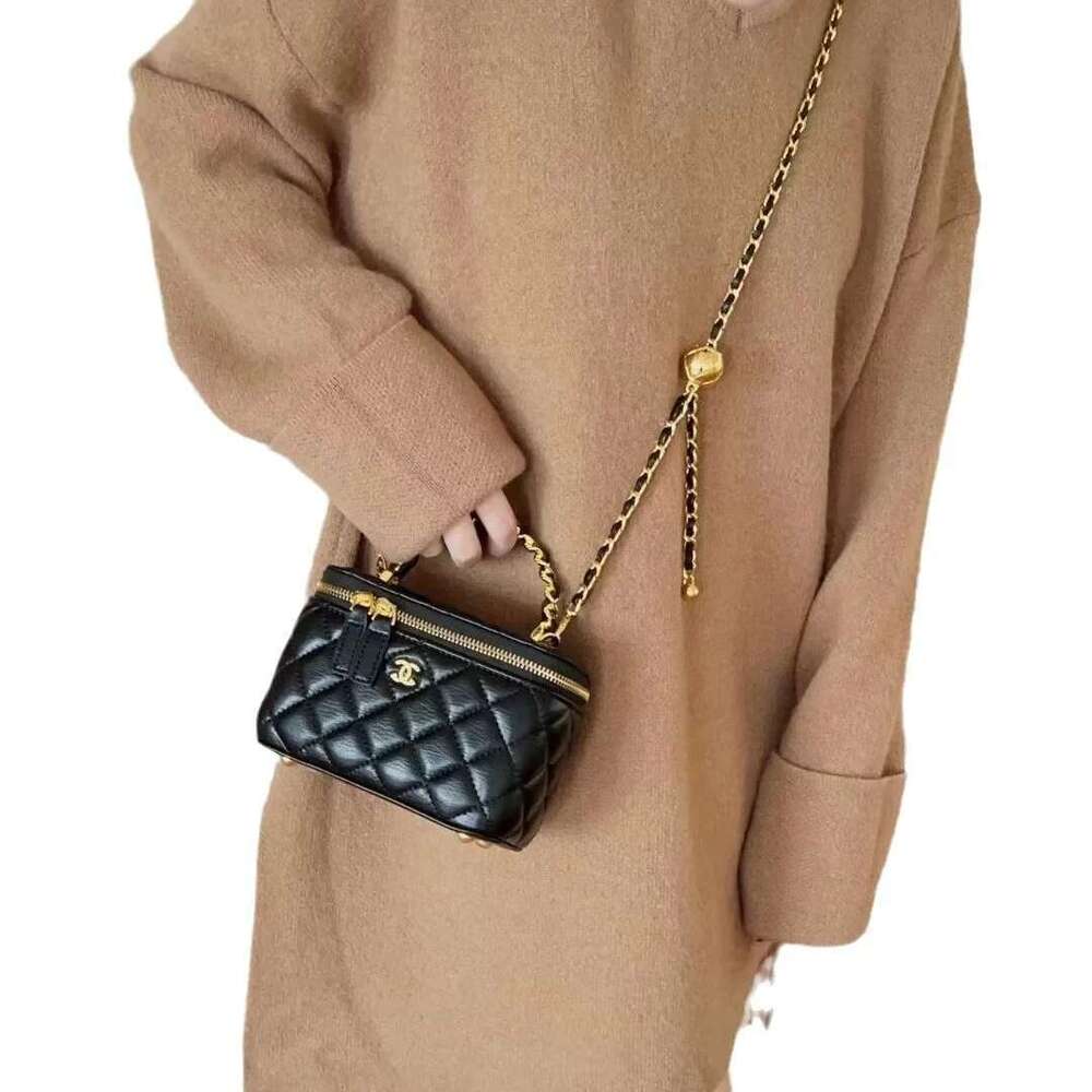 New Women's Tweed Style Handbag Crossbody Chain Small Size Box Bag Motorcycle Equipment Accessories From China