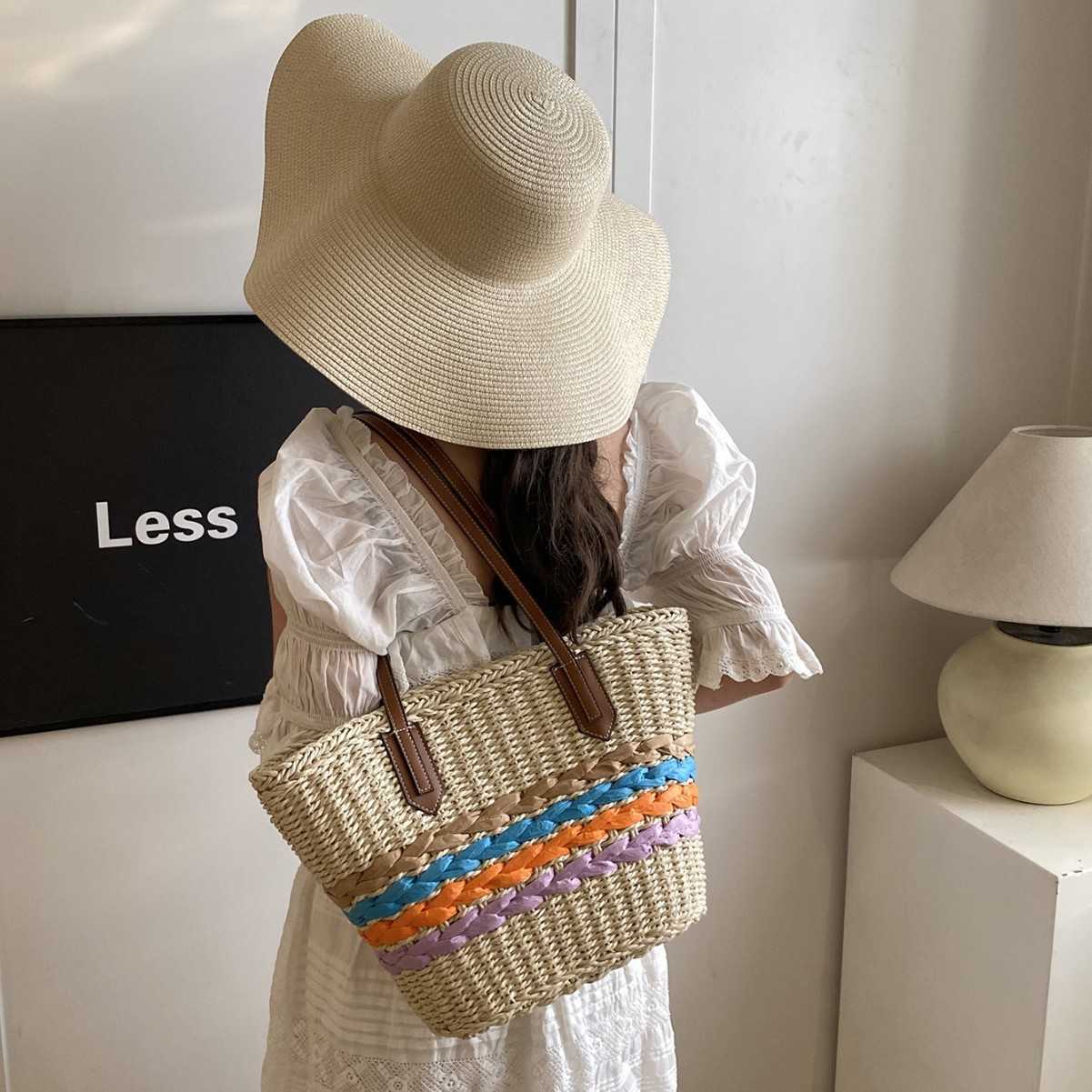 Bohemian style one shoulder grass woven bag, summer 2025 new rainbow striped woven bag, beach vacation beach bag