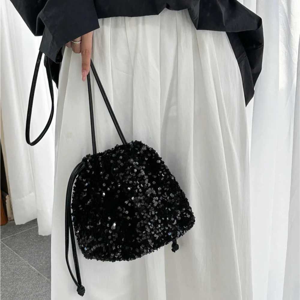 New Chic Sequined Shoulder Bags Fi Popular Bucket Bag Drstring Shing Crossbody Bag Designed Bags Bag Winter HandbagsXJ250227