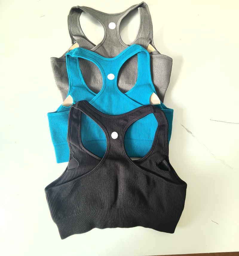 Uu-L4203 Comfortable Women's Sports Bra Model With Secure Zippered Design For Yoga & Running