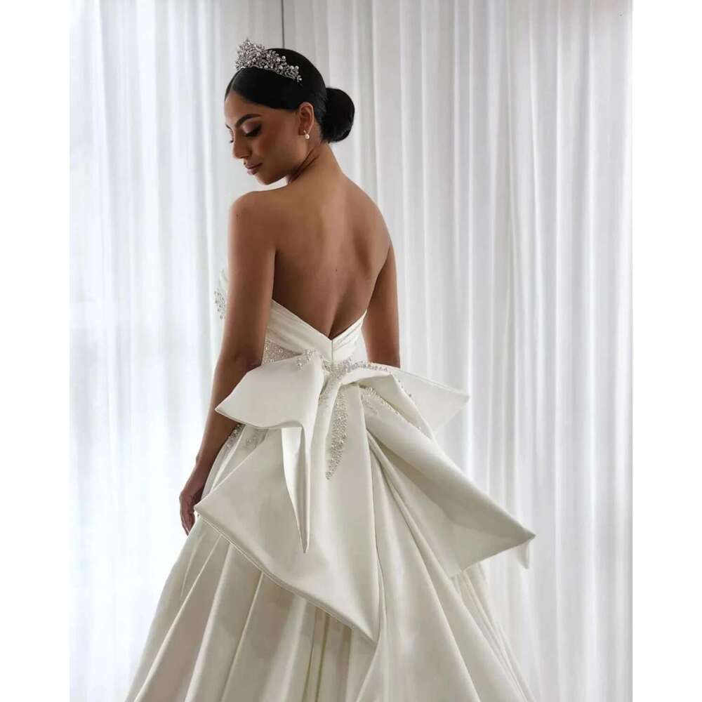 Glamorous Mermaid Strapless Wedding Whole Body Beads Detailing on the Back Court Dress Custom Made Bridal Dresses