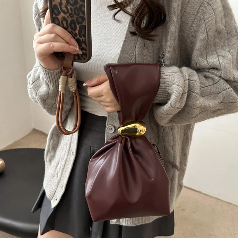 Personalized PU Soft Leather Clutch Vintage y ner Womens Pleated Mini Bucket Bag Side Zip Party Evening 250226