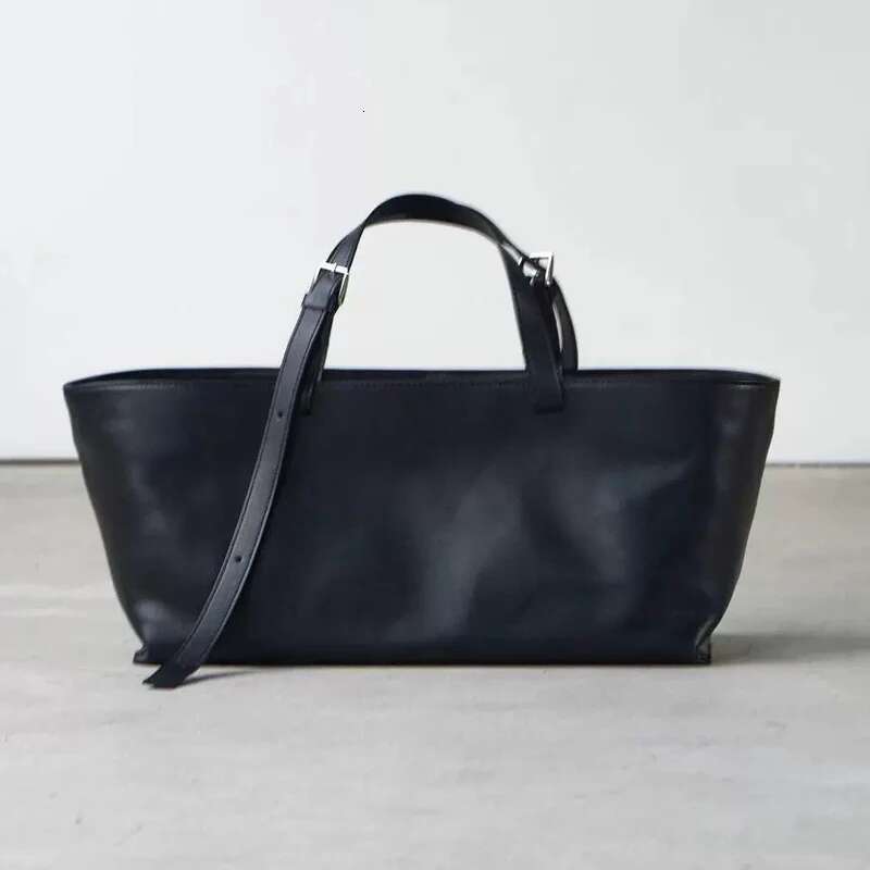 Tote Black Bags For Women Designer Handbags And Purses 2025 New In Fashion Large Capacity Commuting Underarm Shoulder
