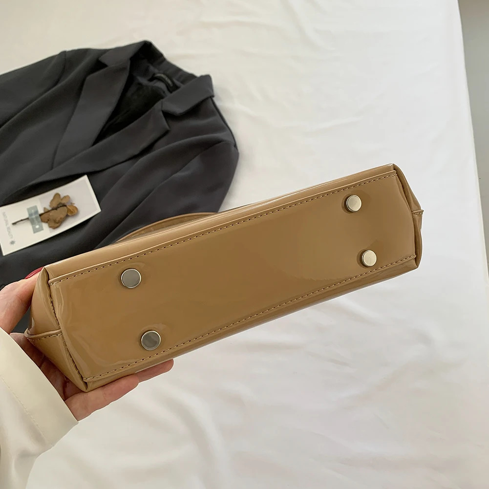 Ship from US Womens patent leather handbag fashionable shoulder bag casual zipper armrest top girls date wallet 250227FBB