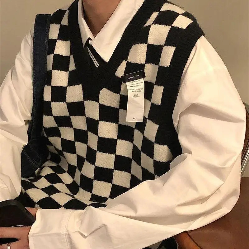 Autumn mens clothing plaid and womens sweaters retro Vneck sleeveless plain knit sweater vest 250225