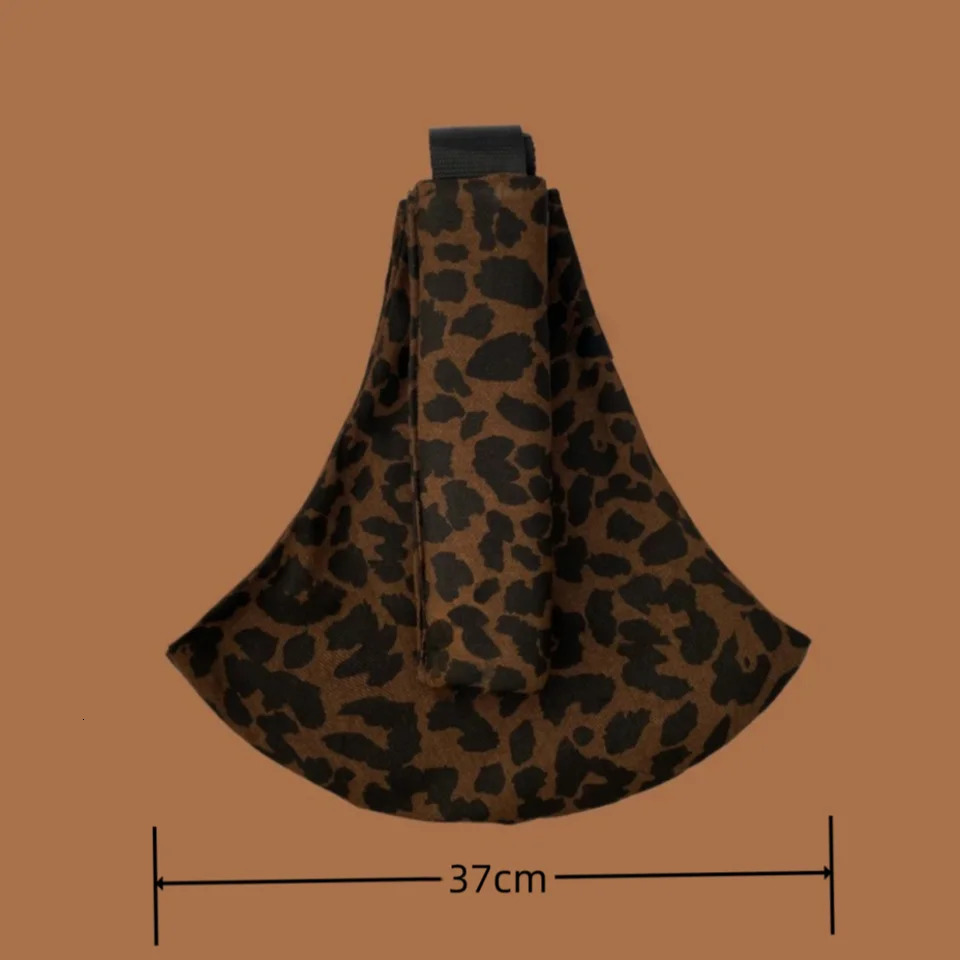 Baby Going Out Safety Simple Leopard Pattern Portable Front Hug Type Back Baby Out of the Baby Artifact Waist Stool 250227