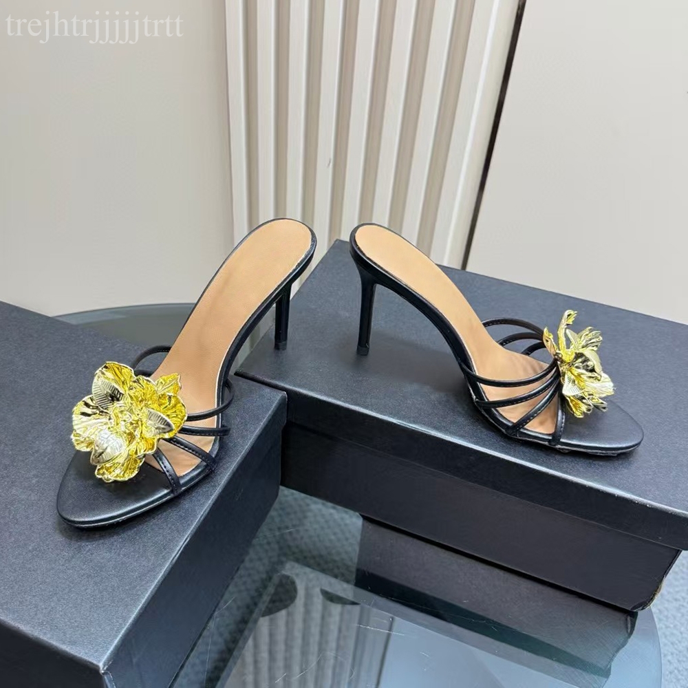Elegant Ladies stiletto Slippers mule Fashionable gold flower embellishment Sharp toes sandals luxurious designer high-heeled Slippers Sizes 35-43 wit