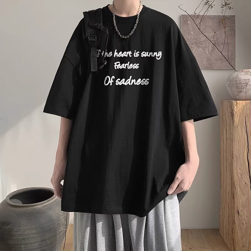 Simple And Slimming Men's T-shirt With Contrasting Color Letter Printed Short Sleeves. Designer's New Niche Versatile Top For Summer 2025