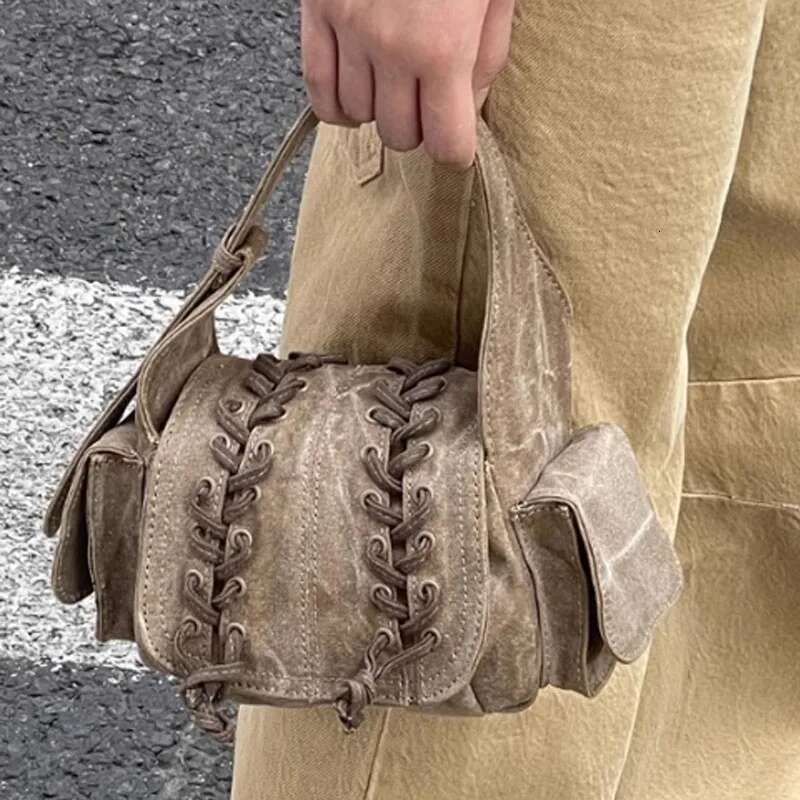 Retro Design Frosted Women Versatile Pleated Drawstring Small Square 2024 New High-Quality Handbag Shoulder Bag