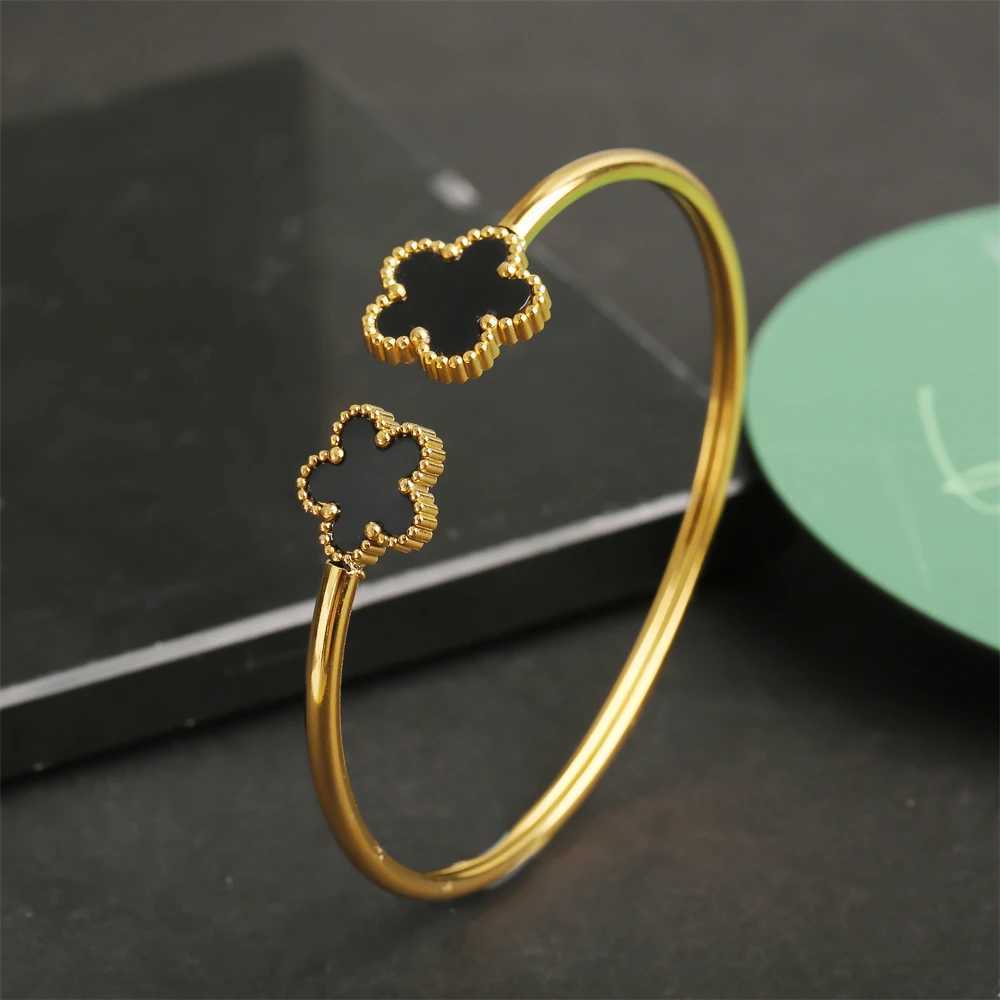 AILINFA Womens Five Flower Design Double Flower Open Bracelet Stainless Steel Galvanized 18k Waterproof Bracelet W250227