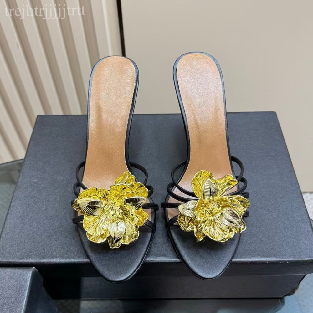 Elegant Ladies stiletto Slippers mule Fashionable gold flower embellishment Sharp toes sandals luxurious designer high-heeled Slippers Sizes 35-43 wit