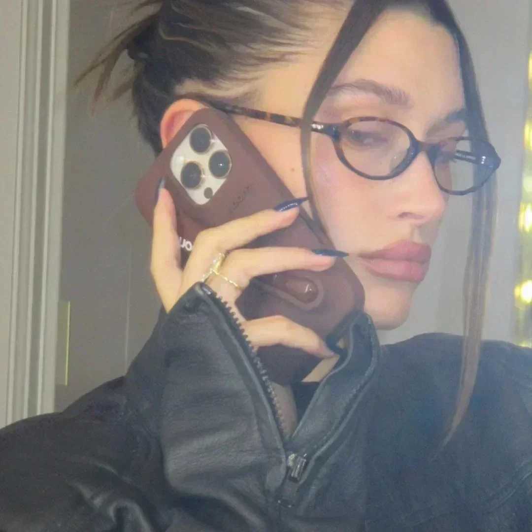 Rhod phone case packaging girl lipstick box iPhone 16 15 13 11 Pro Max Z250227