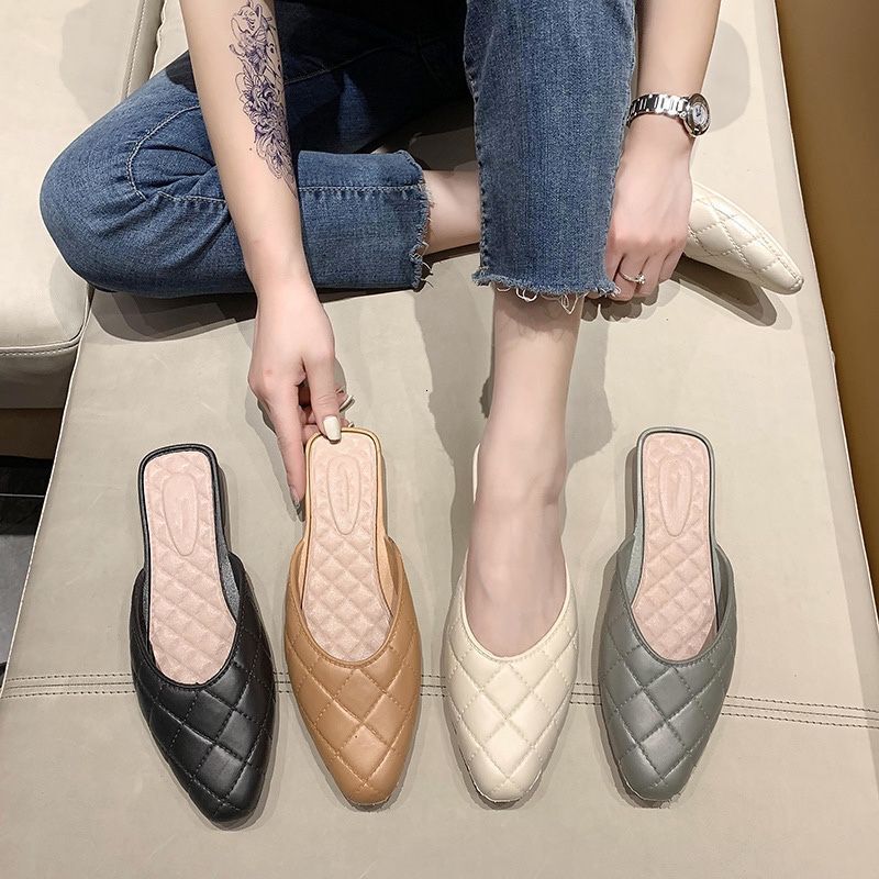 2025 New Women's Casual Slippers Outdoor Beach Black And White Summer Soft Bottom Flip Rainbow Kasut Perempuan Sandals