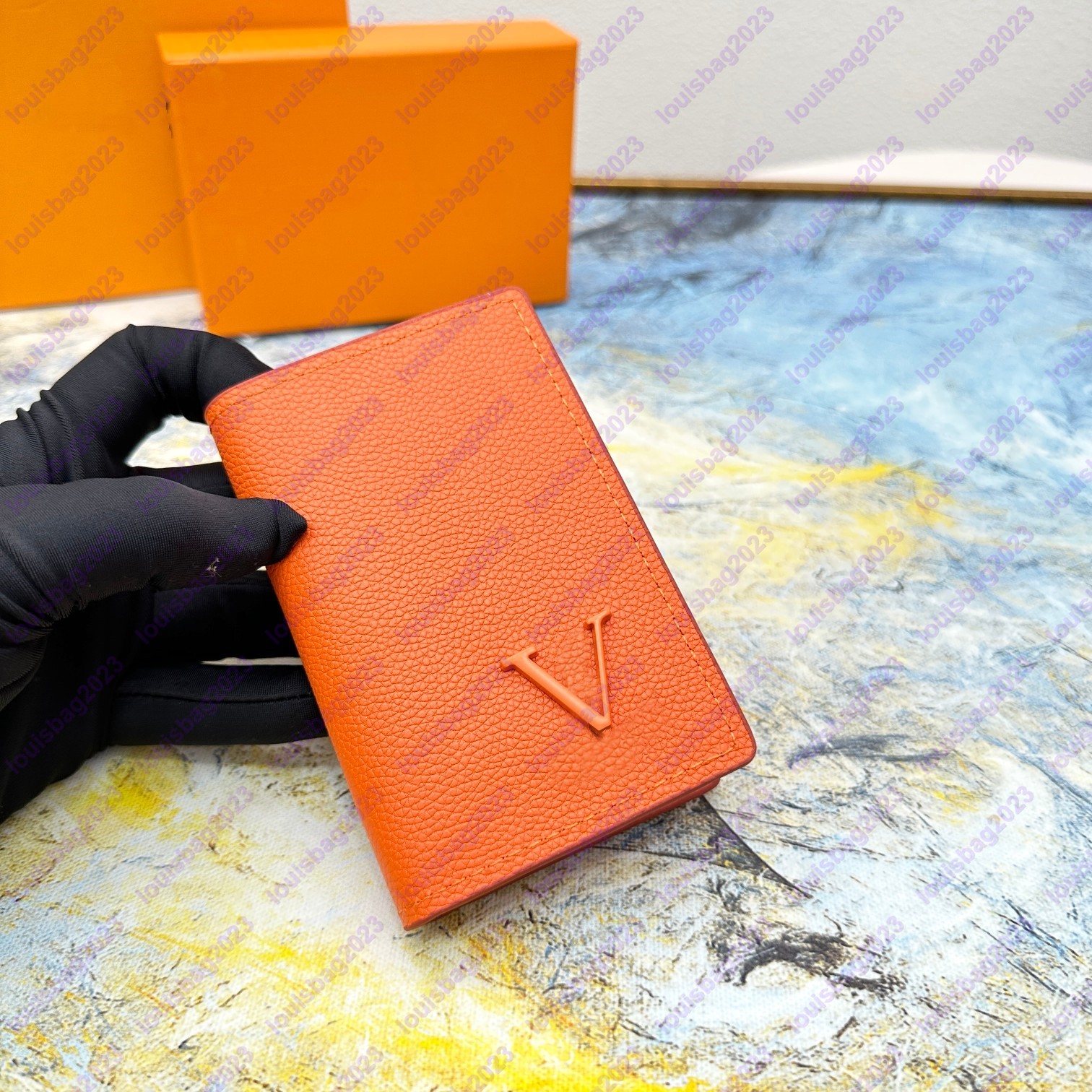 High Quality Ladies and Men Classic Designer Card Holder PASSPORT COVER Fashion Brand Business Protection Case Fashion Credit Men's Wallet Brown Iconic 777