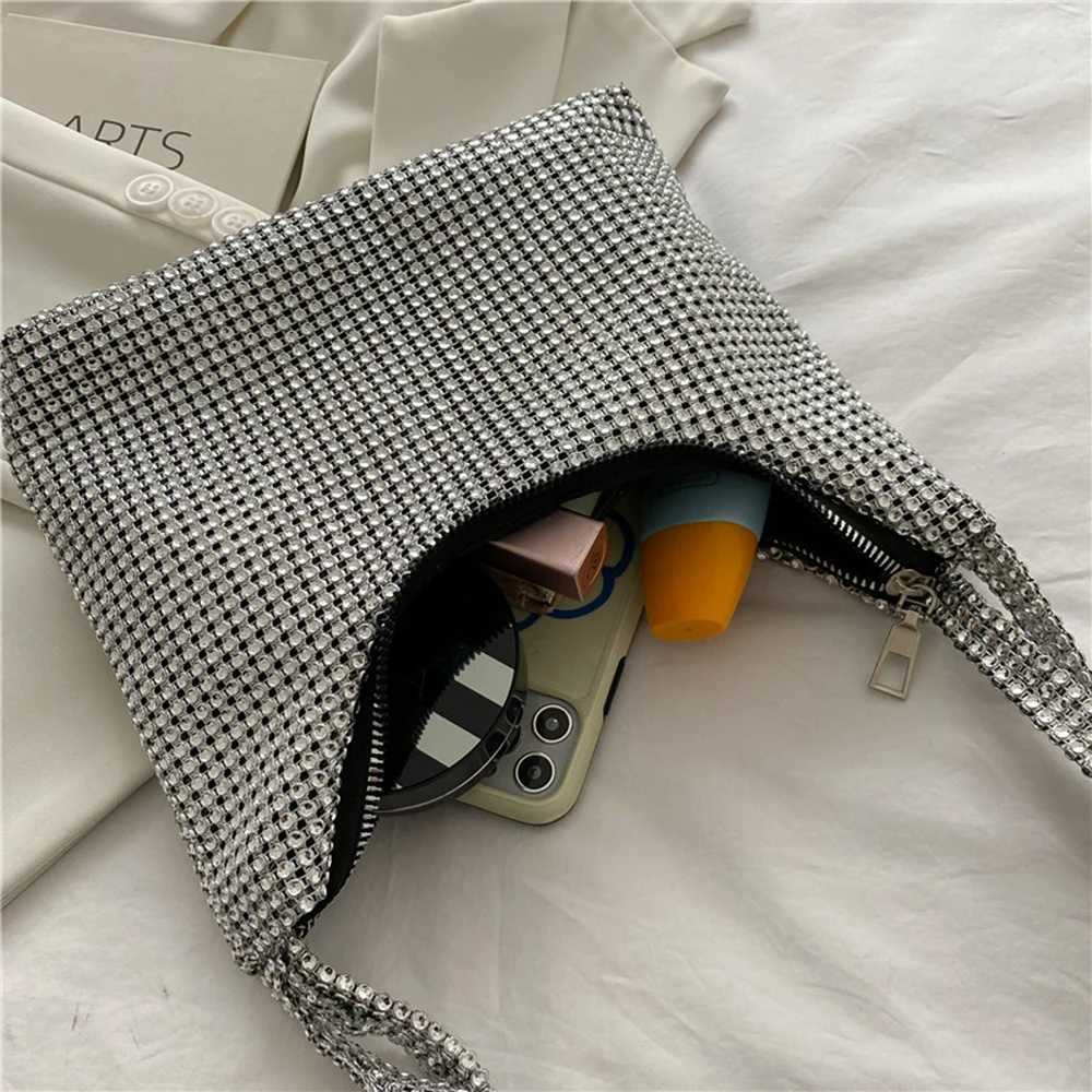 New Arrival Exquisite Silver Women Underarm Bag Full Rhinestone Evening Clutch Bag Handbag for Dinner Party Wedding Shiny Purse Shoulder Bag T250227