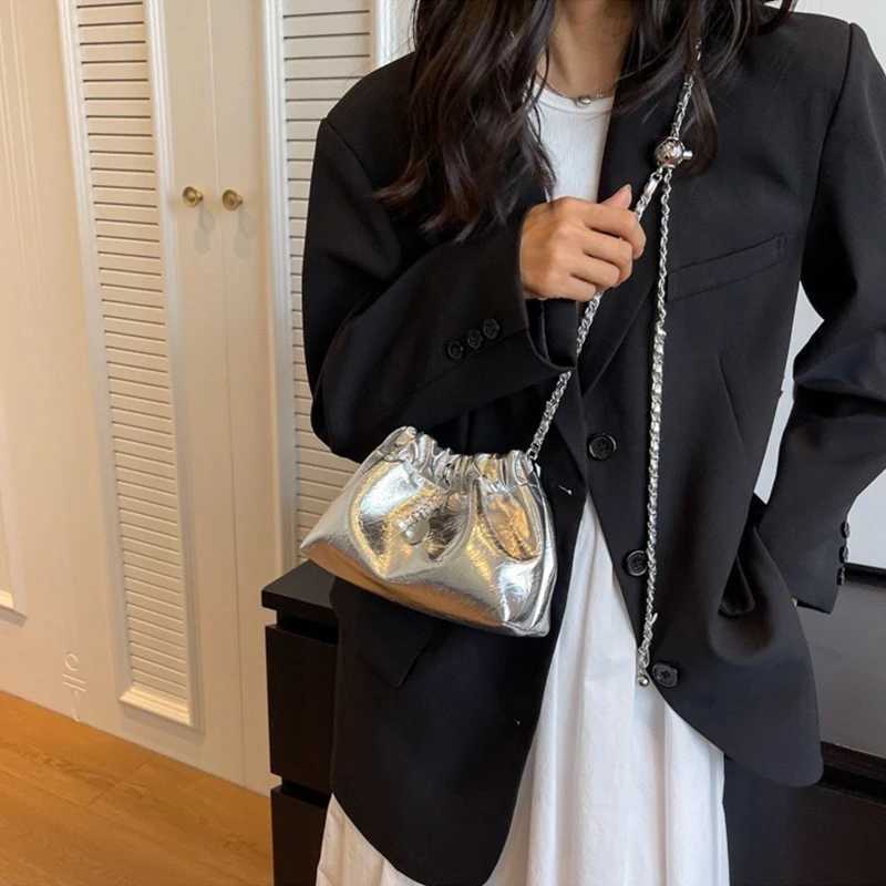 Y2K Millennium Bag Women Drstring Bucket Bag Chain Cloud Shoulder Bags 2025 New Fi Messenger Bags Purses HandbagsXJ250227
