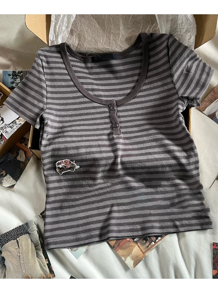 Retro ultrathin striped button tee womens casual round neck summer short sleeved crop top fashionable Y2k streetwear classic cotton Tshirt 250226