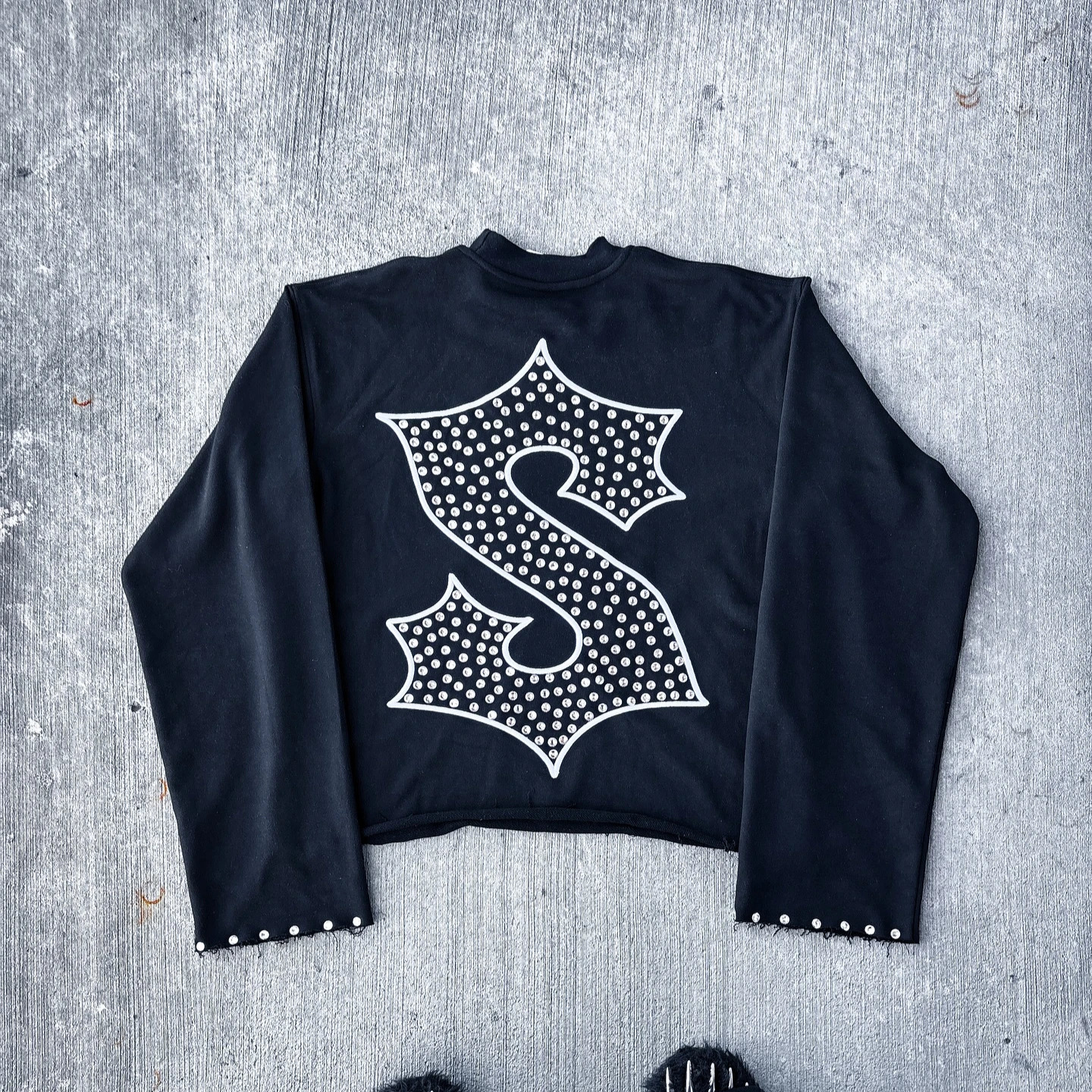 Street clothing Y2K fashion rhinestone long sleeved Harajuku letter graphic printed top Gothic autumn mens 250226