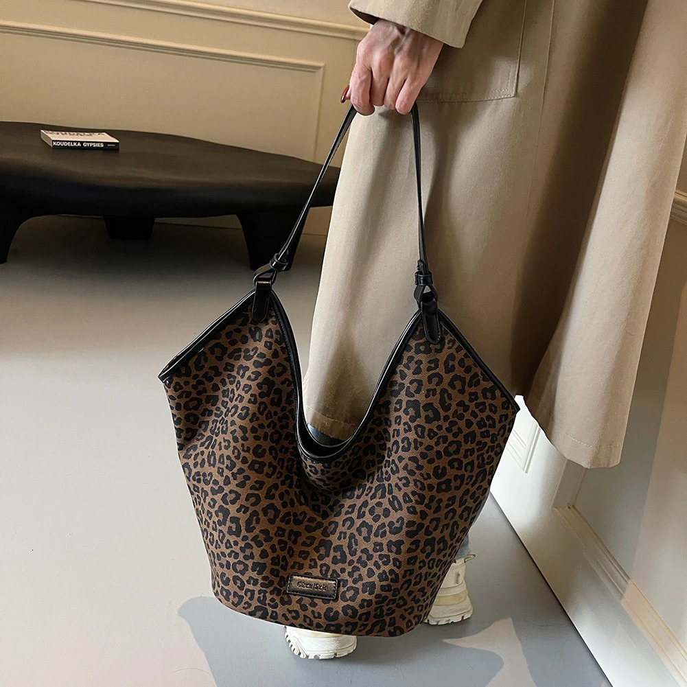 Ship from US Womens suede shoulder bag leopard print handbag with inner pocket underarm and work shopping travel homeless 250227FBB