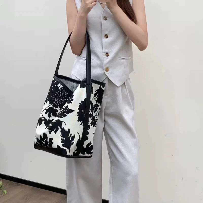 Chinese Style Mesh Bucket Bags For Women Designer Handbag And Purse 2024 New In Large Capacity With Inner Pocket Shoulder