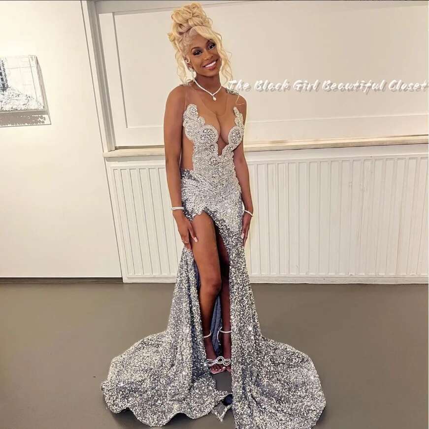 Customized Exquisite Sier White Dia Encrusted Prom Black Girls Glitter Pearls Sexy O Neck Birthday Party Dresses 6660311