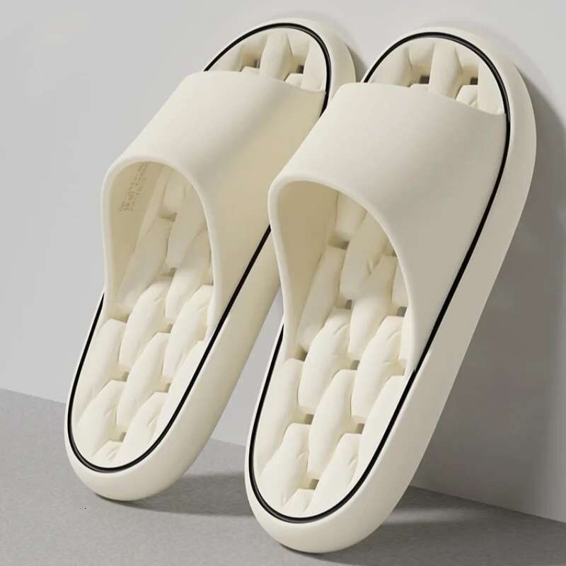 Women's Anti Slip Leaking Bathroom Slippers Designer Sandals Casual Men's Flat Slippers Deodorizing Beach Shoes Soft Soled Couple's Fla